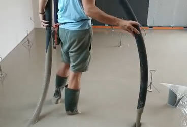 Pose d&rsquo;une chape liquide