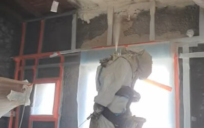 Isolation des murs et plafonds par mousse polyuréthane projetée